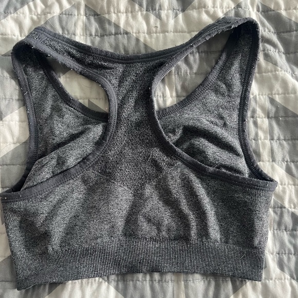 REEBOK sports bra - Picture 2 of 2